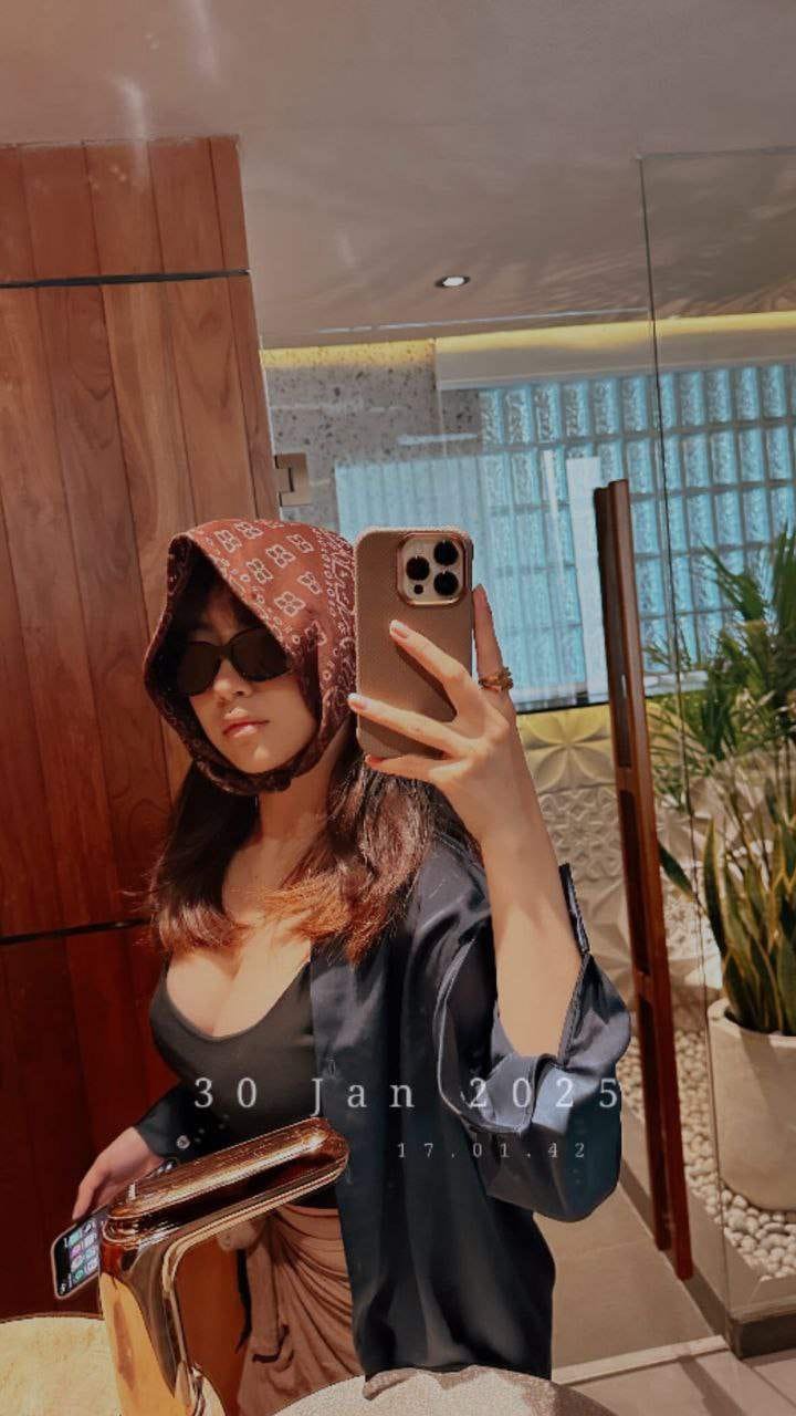 4 4